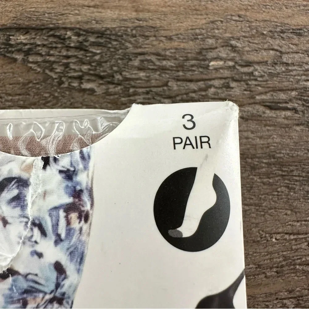 NWT Nordstrom Women’s Regular 3 Pack Knee High Pantyhose Stockings Medium‎ Beige